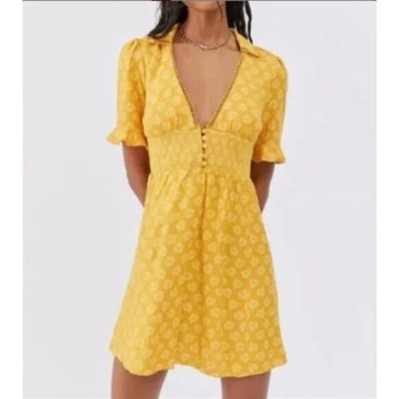 NWT Urban Outfitters Spring Summer Floral Viscose Golf Floral Dress XL #AA - Picture 1 of 13